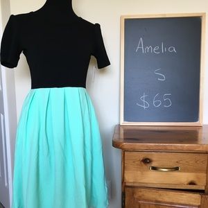 BNWT LuLaRoe Amelia Dress Size Small